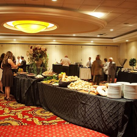 Holiday Inn Hotel & Suites St.Catharines-Niagara By Ihg Saint Catharines Ресторан фото