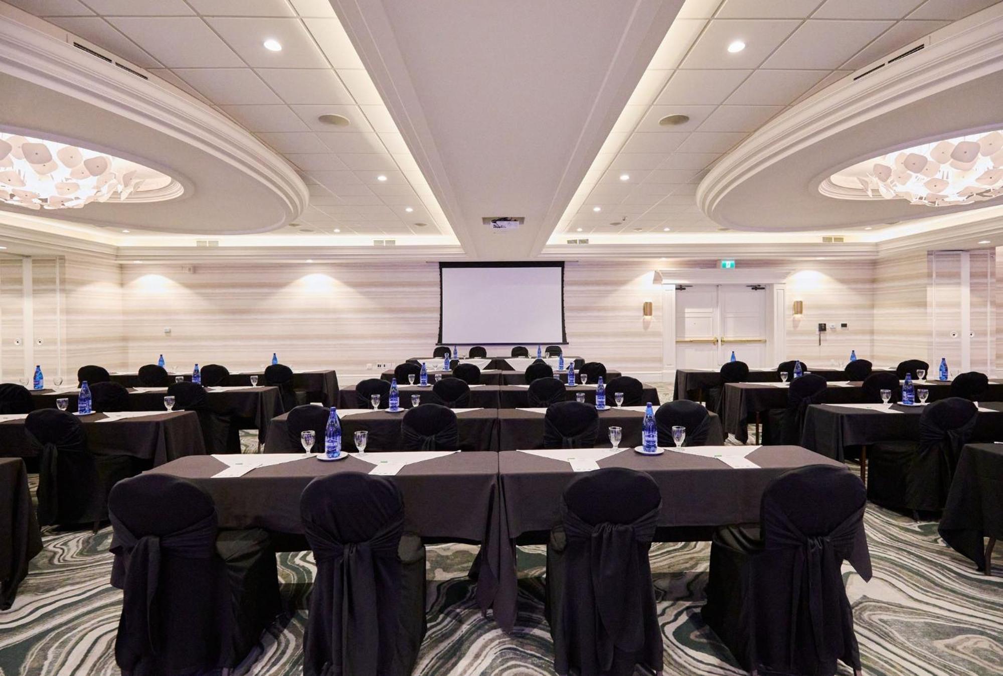 Holiday Inn Hotel & Suites St.Catharines-Niagara By Ihg Saint Catharines Экстерьер фото